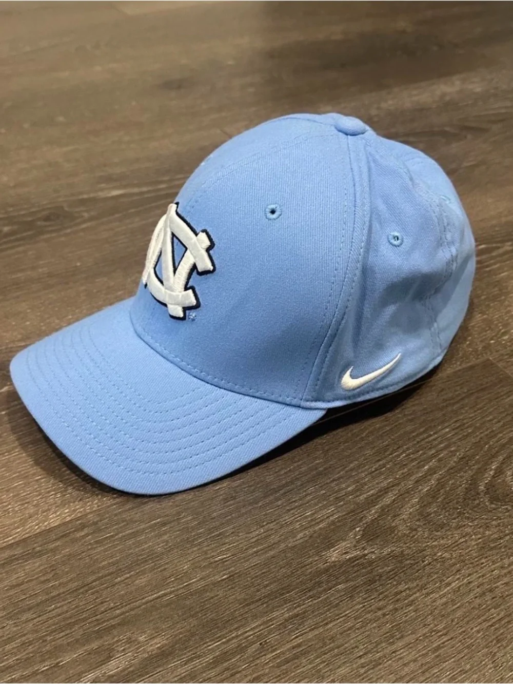 Nike Carolina Blue  Fitted Baseball Hat with White Logo  Size M\L